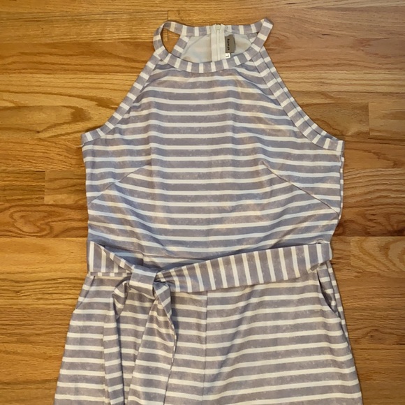 ePretty White & Grey Striped Jumpsuit with Pockets - Picture 5 of 8